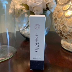 Monat Rejuveniqe Oil Intensive Hair Treatment